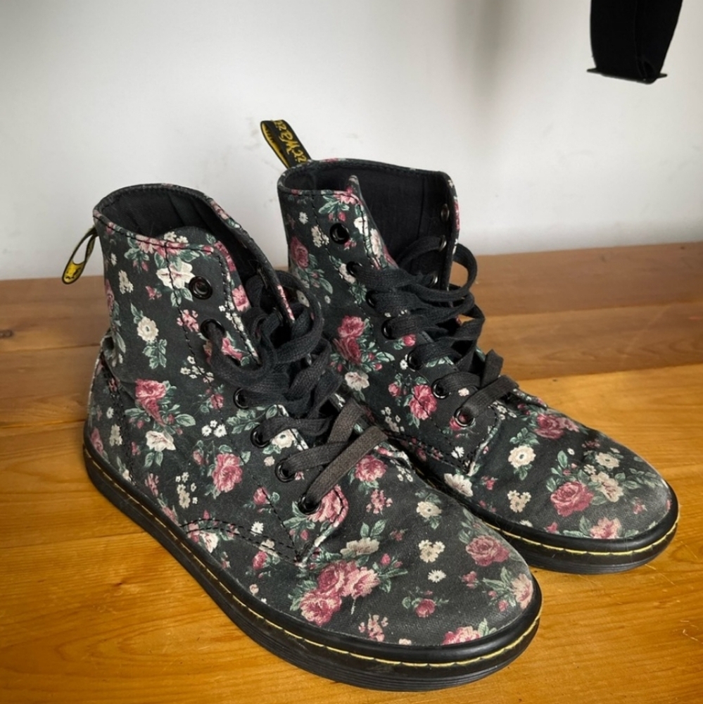 Floral Doc's
